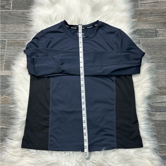 Peloton Navy Blue and Black Warmup Long Sleeve Shirt - Picture 10 of 11